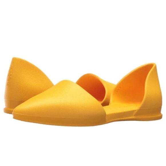 NEW| Native Audrey Groovy Yellow Flats - Picture 10 of 12